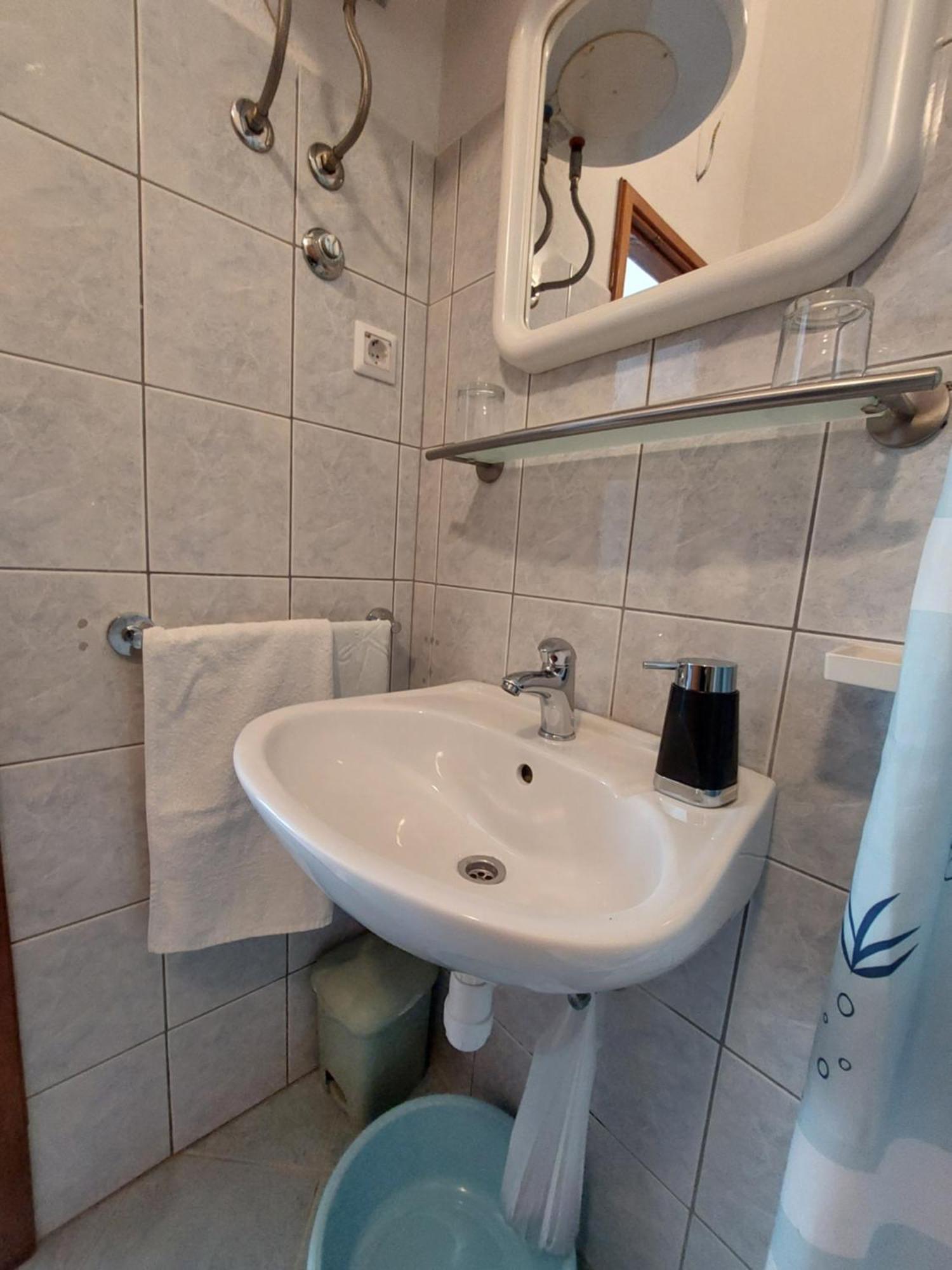חוואר Apartments Dora מראה חיצוני תמונה